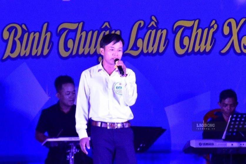 Những lời ca tiếng hát góp phần gắn kết người lao động và tiếp thêm động lực lao động, sản xuất. Ảnh: Duy Tuấn