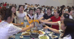 A company in Thanh Hoa organizes a thanksgiving party for 13,000 workers at a luxury restaurant. Photo: Quach Du