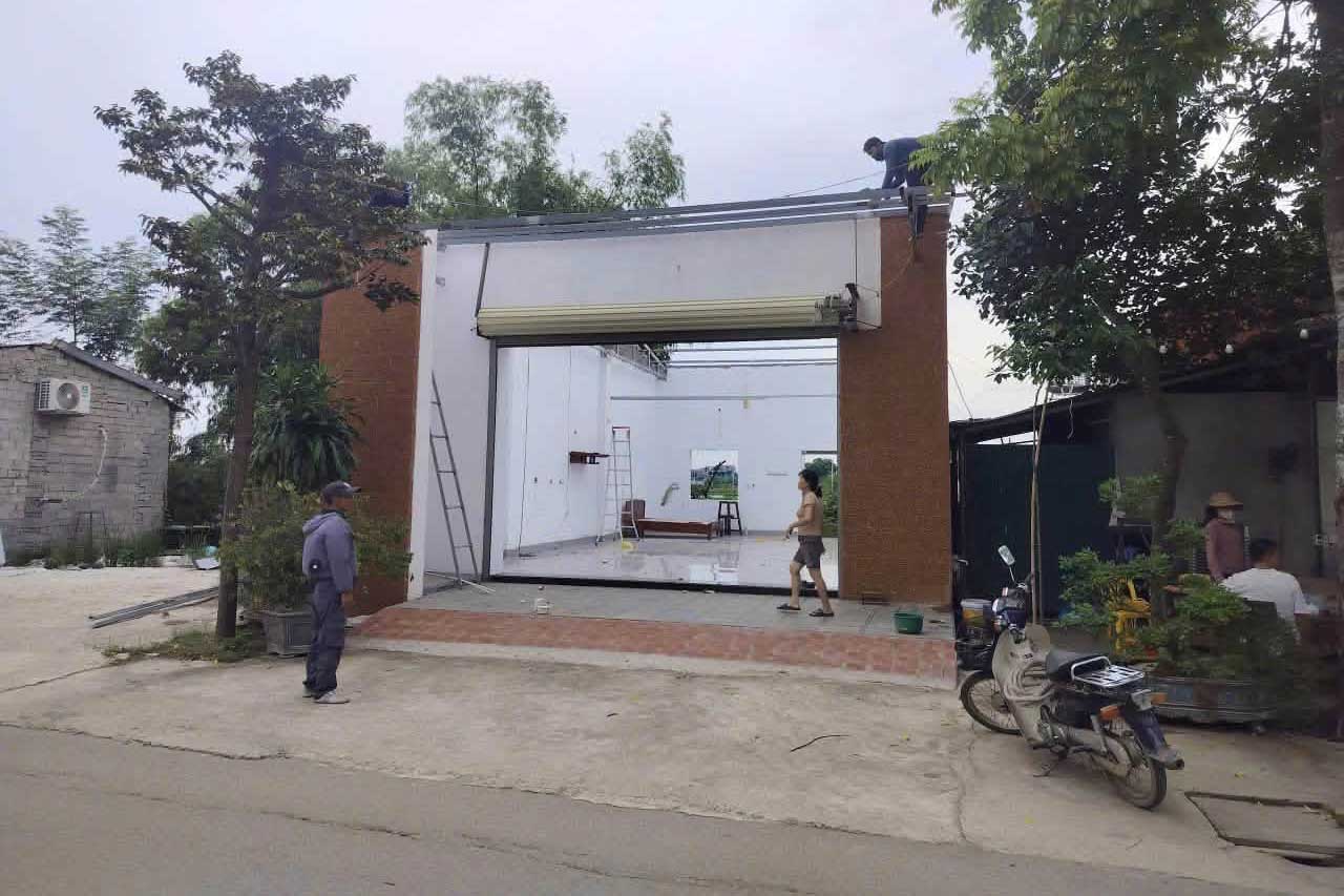 Households in Ha Bang commune (Hanoi) voluntarily dismantle construction violations. Photo: Ha Bang Commune General Service Center