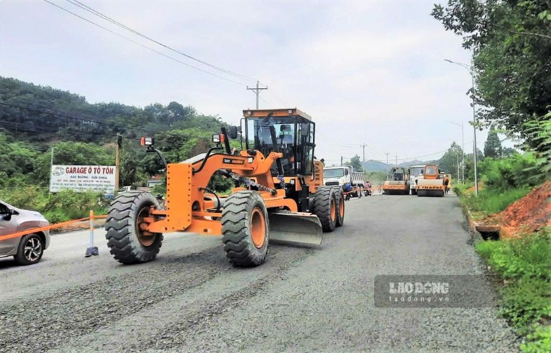 A stable supply of construction materials will contribute to ensuring the progress of key projects in Lam Dong. Photo: Phuc Khanh