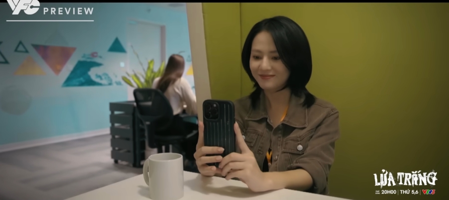 Mẹ không muốn Mai dính dáng gì tới Lão Công. Ảnh: VFC. 