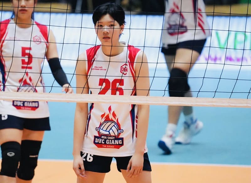 Player Tran Thi Bich Thuy continues to have the opportunity to play in Japan. Photo: VFV