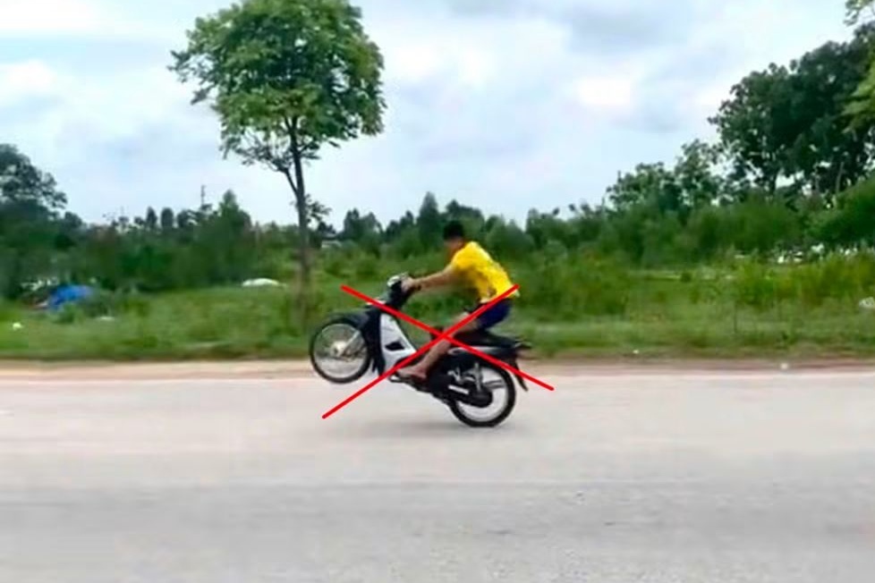 Nam thanh niên thực hiện hành vi bốc đầu xe đã bị tịch thu phương tiện. Ảnh: Công an cung cấp