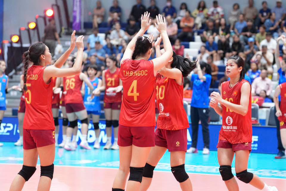 U18ベトナム女子バレーボール代表は、U18アジア選手権2026のグループステージでU18韓国と対戦します。写真:VFV