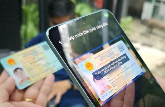 The bank completed biometric comparison for more than 162.9 million customers. Photo: Lam Giang
