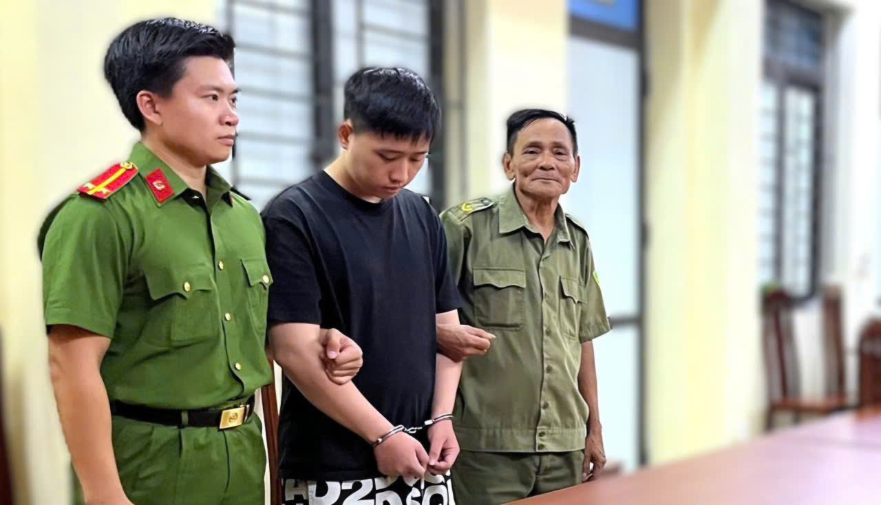 Đối tượng Trương Đình Cường bị tạm giữ hình sự về hành vi lừa đảo, chiếm đoạt tài sản. Ảnh: Diệu Anh