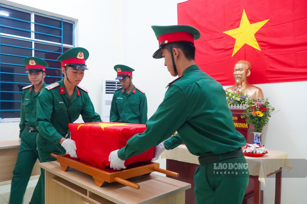 Ngày 2.7, tại Nghĩa trang Liệt sĩ thành phố Cần Thơ, Ban Chỉ đạo 515 thành phố tổ chức Lễ dâng hương và đưa 670 mẫu sinh phẩm hài cốt Liệt sĩ chưa xác định được thông tin đi giám định ADN tại Viện Pháp y Quân đội (Hà Nội).