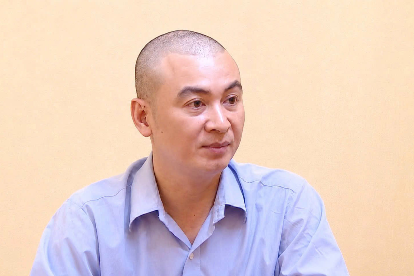 Đối tượng Dương Thế Mạnh nhập lậu 18,6 tấn việt quất tươi vào Việt Nam. Ảnh: Công an TP Hà Nội 