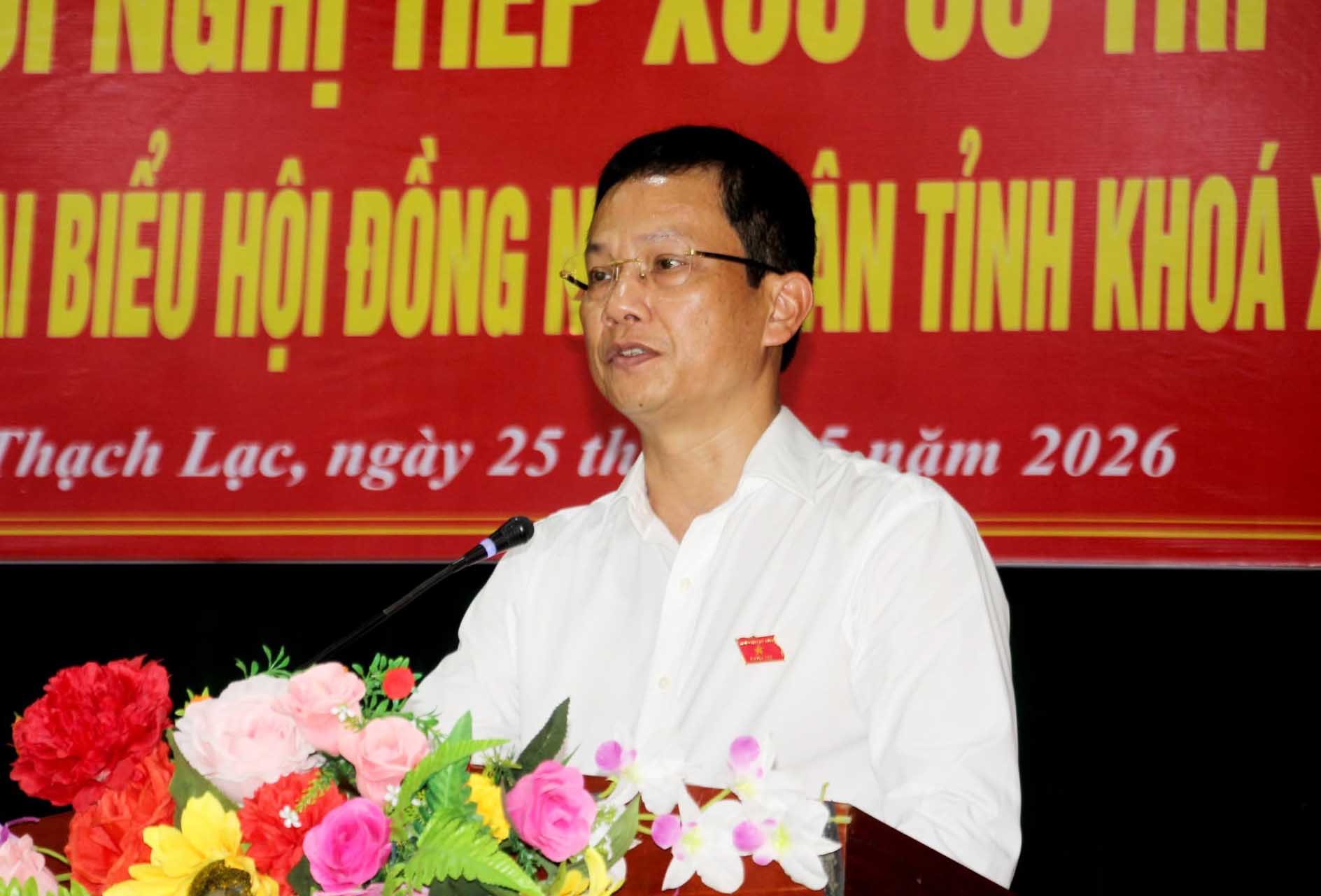 Mr. Nguyen Trong Hieu was just elected as Vice Chairman of Ha Tinh Provincial People's Committee. In the photo, Mr. Hieu speaks in a meeting with voters while holding the position of Director of the Department of Finance. Photo: Ha Tinh People's Council