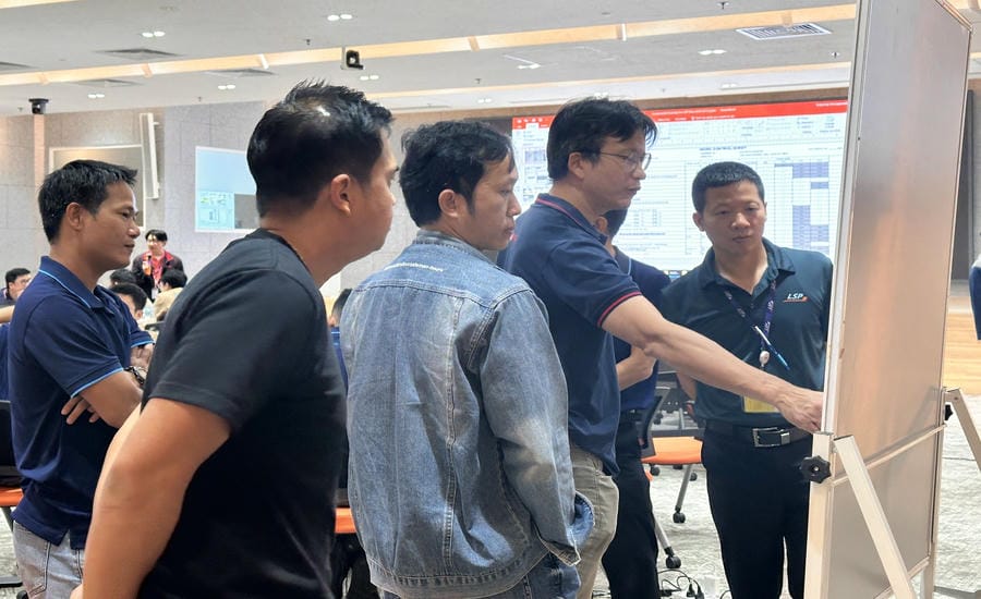 Workers at LSP in a training course. Photo: LSP