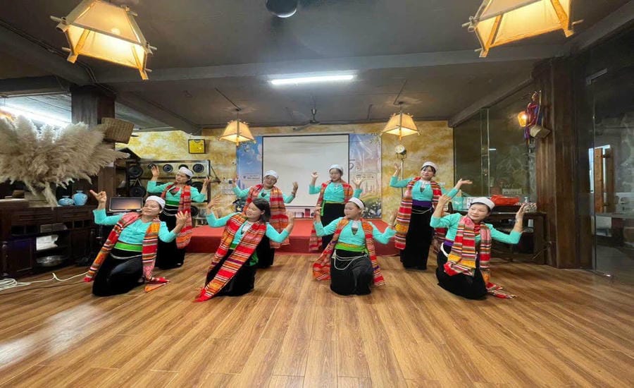 Tourist products in Phu Tho attract tourists by local human resources. Photo taken at Mit Retreat. Photo: Minh Chuyen