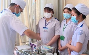 Allowances for village and hamlet health workers are exempt from personal income tax from 1. 7. Photo: Ha Anh Chien
