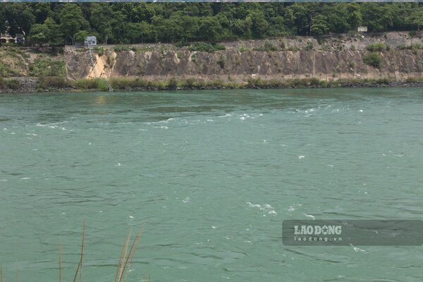 Hoa Binh Lake has a water level of 103.28 m. Photo: Minh Nguyen