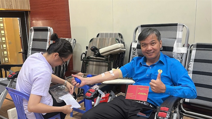 Cam Le Ward Trade Union coordinates to organize the 2026 Voluntary Blood Donation Day. Photo: Da Nang Trade Union
