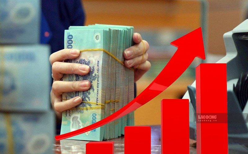 Also deposit 500 million VND for a 6-month term, the interest amount can range from about 17.25 million VND to 22.5 million VND, depending on the bank. Photo: Hai Nguyen.