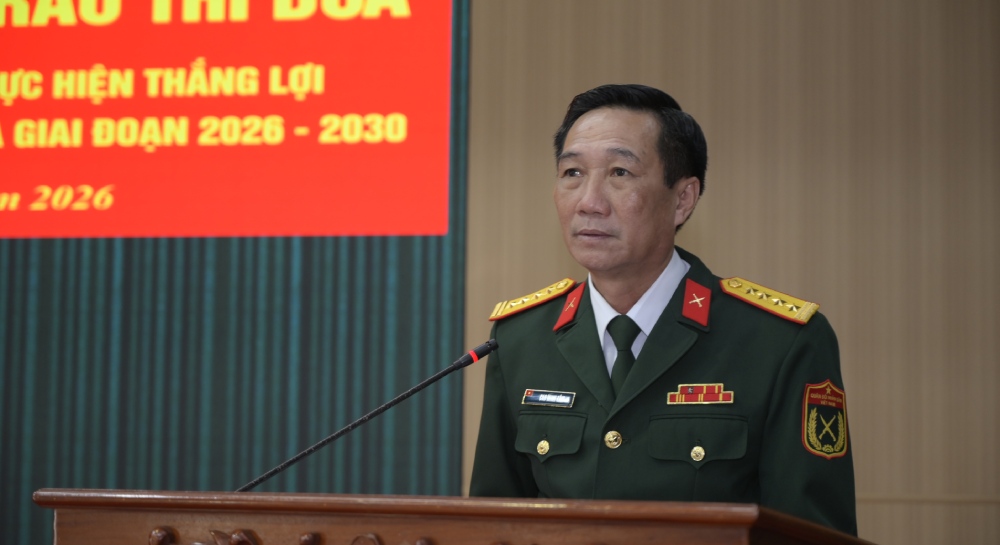Đại tá Cao Minh Tâm, Phó Chính ủy Bộ Chỉ huy Quân sự tỉnh An Giang phát biểu tại buổi lễ. Ảnh: Phương Vũ/ Bộ CHQS An Giang