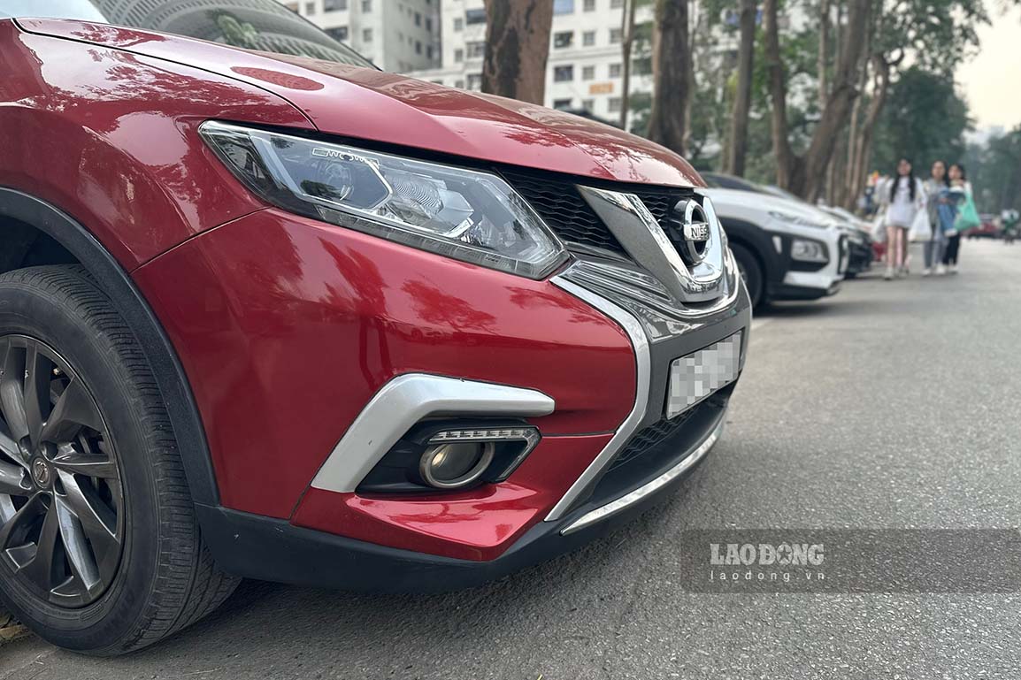 Parking properly helps reduce pressure on tires and suspension, contributing to limiting the risk of uneven tire wear when used for a long time. Photo: Cat Tien