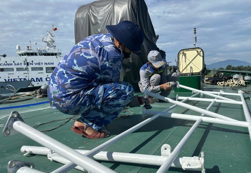 Coast Guard enhances ship ownership and equipment capabilities. Photo: Coast Guard Region 2 provides