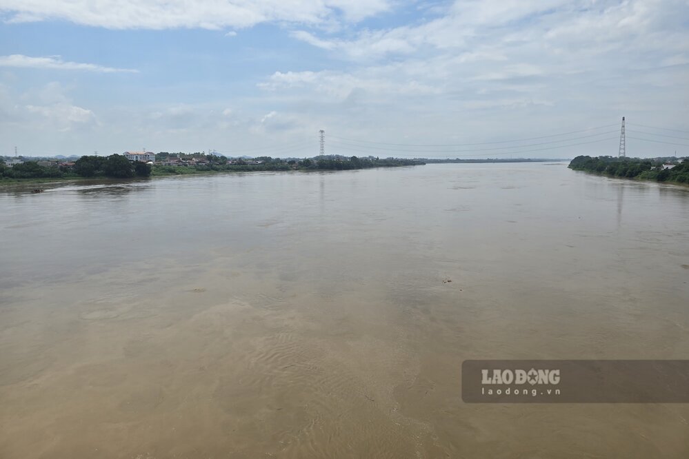 The water level of the Thao River (the main stream of the Red River) will change slowly in a downward trend. Photo: To Cong