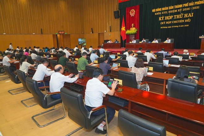 Delegates vote at the 2nd Session. Photo: Hai Phong e-Portal