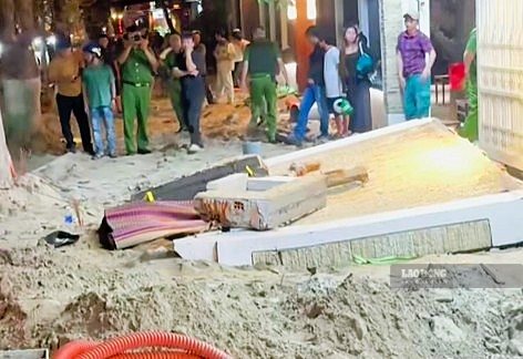 Hiện trường vụ sập tường khi thi công vỉa hè ở phường Hải Châu, Đà Nẵng khiến một công nhân tử vong. Ảnh: Trường An