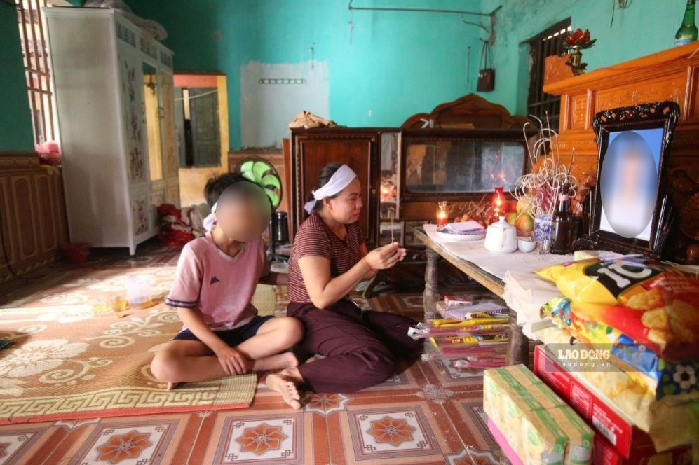 Lời hẹn về giỗ bố anh Lâm đã không thực hiện được... Ảnh: Trần Lâm
