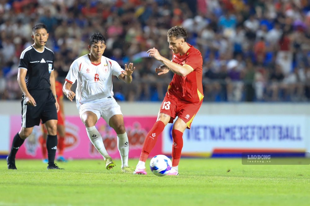 Nguyen Tai Loc (Geovane) is a rookie of the Vietnamese team. Photo: Minh Dan