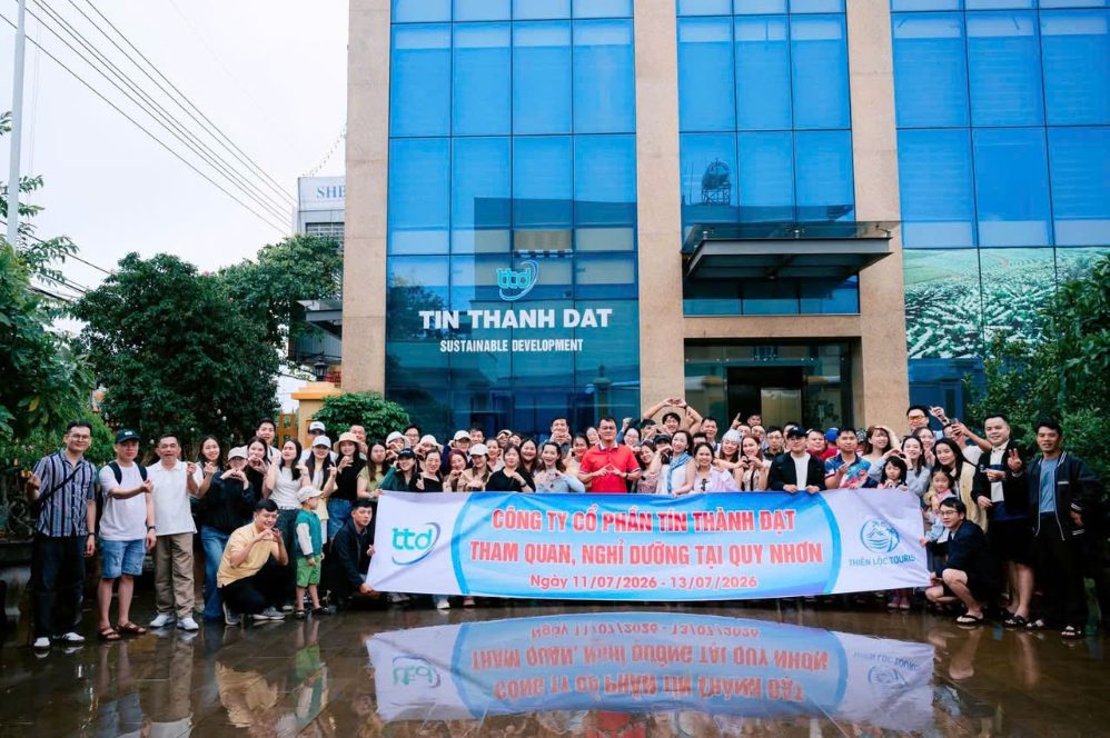 Tin Thanh Dat Company takes dozens of union members and workers on vacation and sightseeing. Photo: Provided by Thong Nhat Ward Trade Union