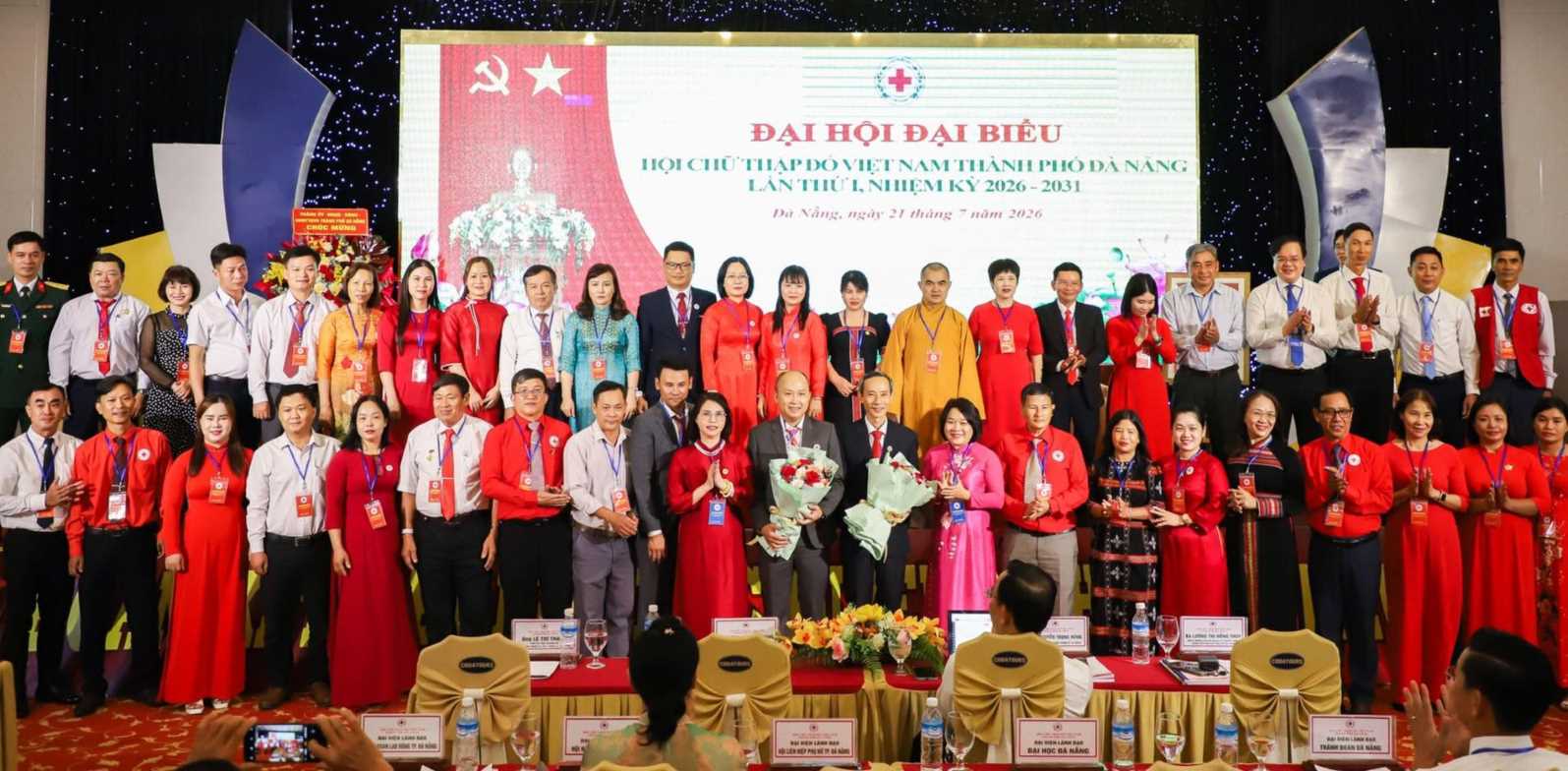 Launching the Executive Committee of the Da Nang City Red Cross Society for the term 2026 - 2031. Photo: Vietnam Fatherland Front Committee of Da Nang City