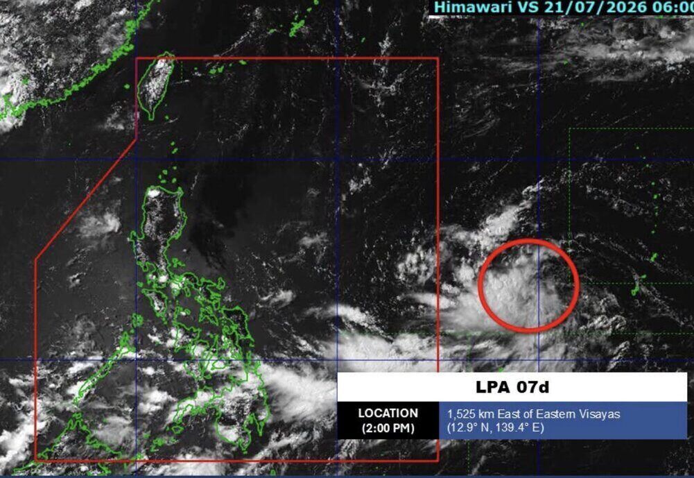 The low pressure near the East Sea is forecast to strengthen rapidly. Photo: PAGASA