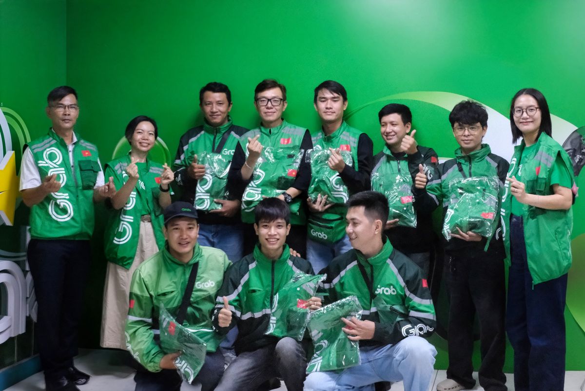 More than 35,000 gifts will be presented to Grab drivers with outstanding achievements. Photo: Grab