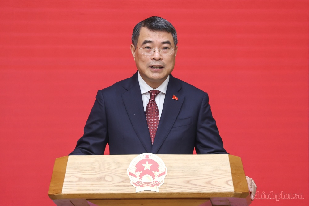 Thủ tướng Chính phủ Lê Minh Hưng yêu cầu tập trung cao độ hoàn thiện nhiệm vụ đề án rất quan trọng về cải cách tiền lương. Ảnh: VGP