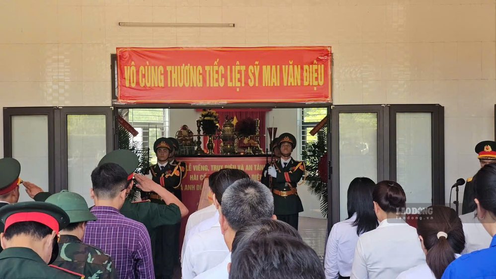 Khanh Hoa repatriates more martyrs' remains in the 500-day and night campaign to promote the search, repatriation and identification of martyrs' remains. Photo: Phuong Linh