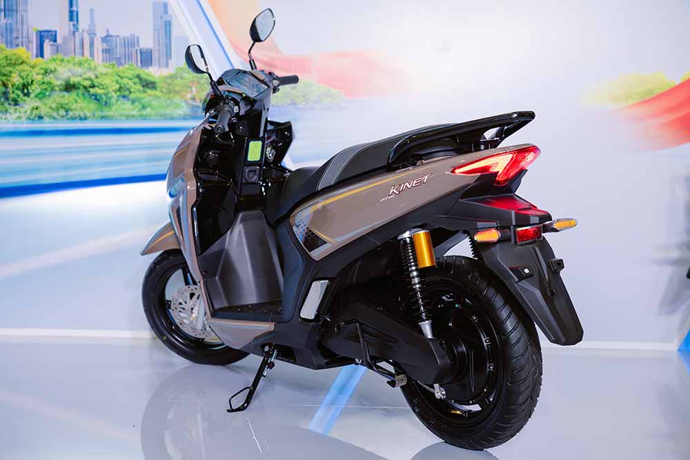The electric motorcycle market in Vietnam is increasingly vibrant with many new car models launched. Photo: VinFast
