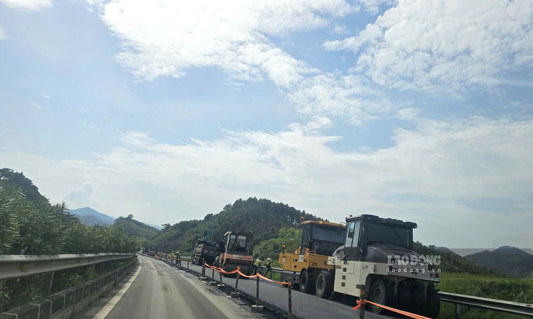 Dự án sẽ mở rộng phần đường từ 2 làn xe lên 4 làn xe, bề rộng mặt đường 24 m