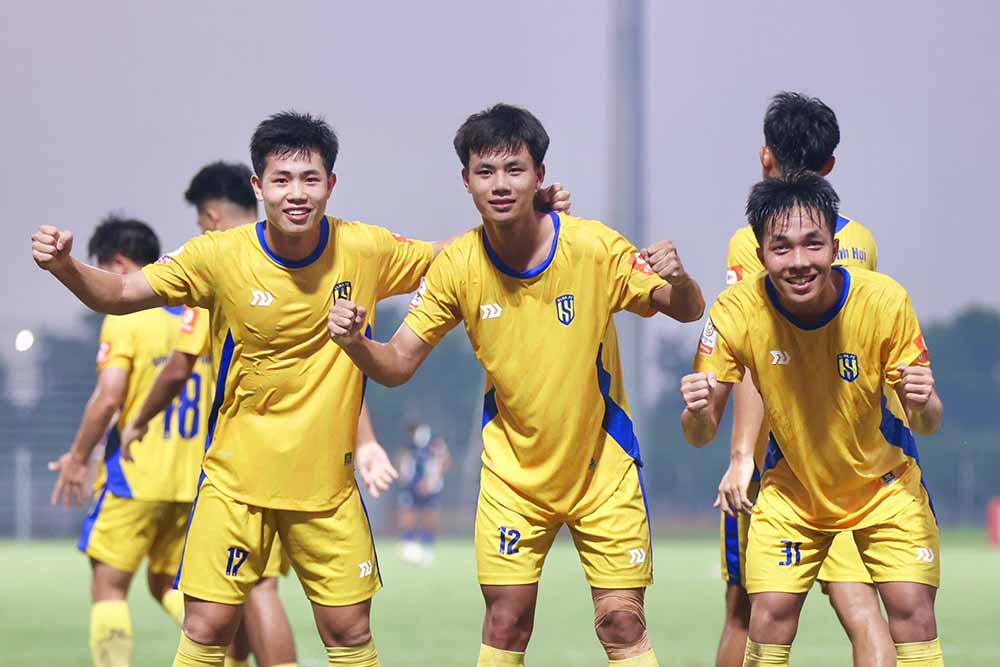 El U21 Sông Lam Nghệ An ganó 3-1 al U21 Đà Nẵng para participar en las semifinales del Campeonato Nacional Sub-21 de 2026. Foto: VFF.