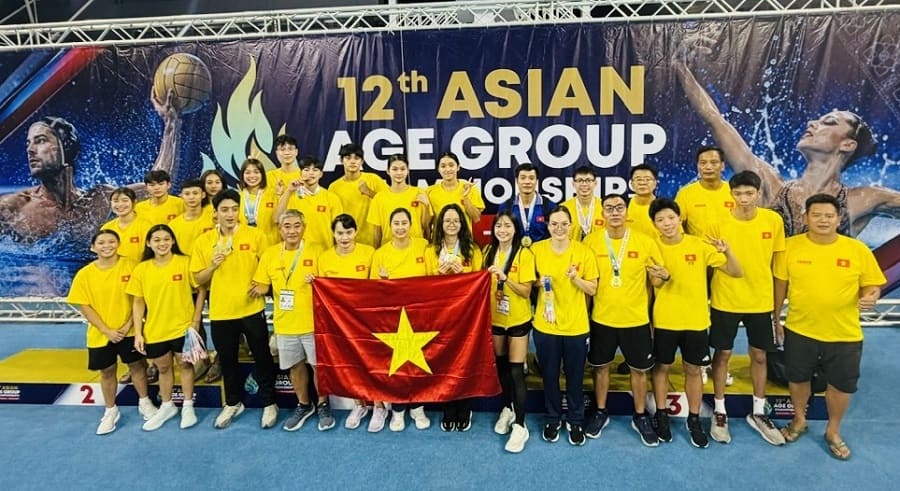 The Vietnamese swimming team completes the competition program this year in Thailand. Photo: Hoai Viet