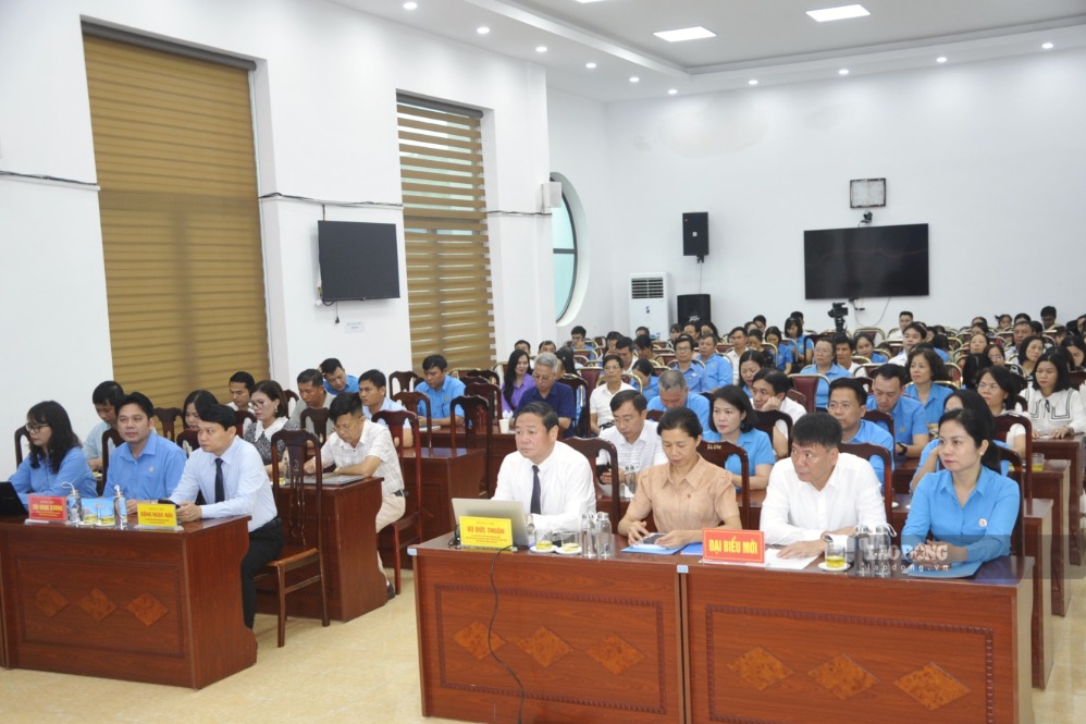 Hội nghị Ban Chấp hành LĐLĐ tỉnh Sơn La (mở rộng) lần thứ 3, khóa XVI, nhiệm kỳ 2025-2030. Ảnh: Trường Sơn