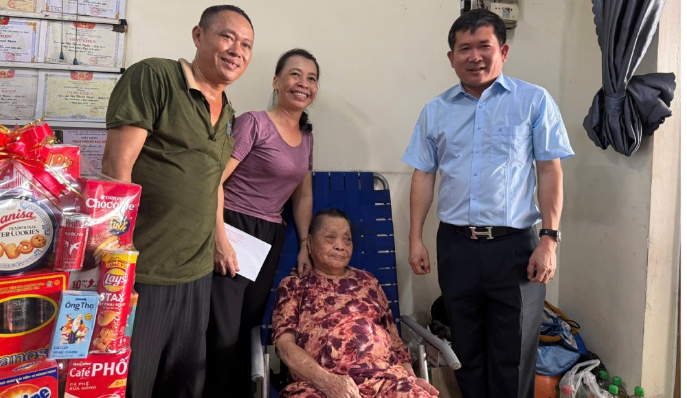 Phó Bí thư Tỉnh ủy An Giang, Bí thư đặc khu Phú Quốc nhấn mạnh, công tác chăm lo cho người có công và các gia đình chính sách luôn là nhiệm vụ trọng tâm, thường xuyên và liên tục. Ảnh: Hoàng Dung