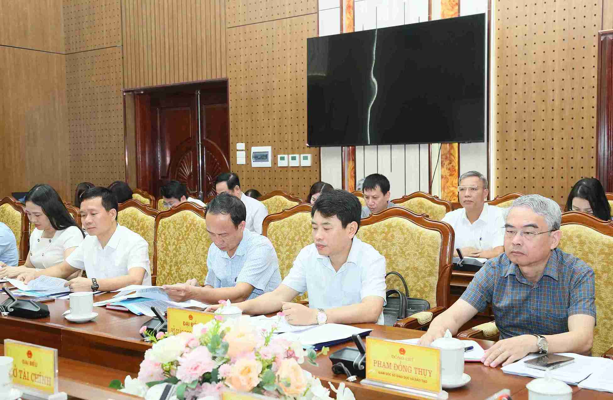 Các đại biểu dự họp. Ảnh: Cổng TTĐT tỉnh Hưng Yên