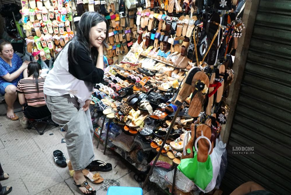 Bringing Vietnamese boots, crossing half a world to give to loved ones