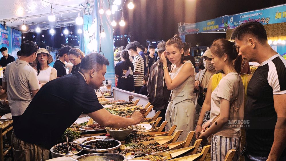 Sau phản ánh của Lao Động, Đà Nẵng hoàn thiện quy trình ứng phó ngộ độc, để bảo vệ tốt hơn quyền lợi của người dân, du khách tại thành phố du lịch. Ảnh: Hoàng Bin