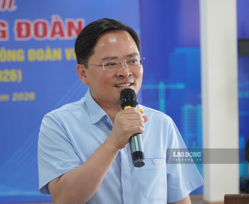 Mr. Nguyen Anh Tuan - Member of the Party Central Committee, Chairman of the Vietnam General Confederation of Labor spoke at the "Trade Union Meal" program. Photo: Nguyen Vien