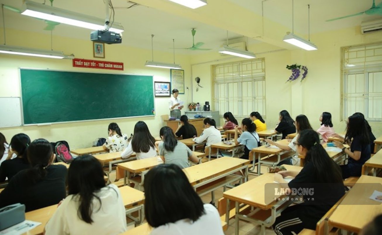 UBND TP Hà Nội vừa ban hành văn bản về việc bố trí nhân sự khi sắp xếp các đơn vị sự nghiệp công lập lĩnh vực giáo dục thuộc thẩm quyền quản lý của Sở Giáo dục và Đào tạo, UBND cấp xã. Ảnh: Vân Trang