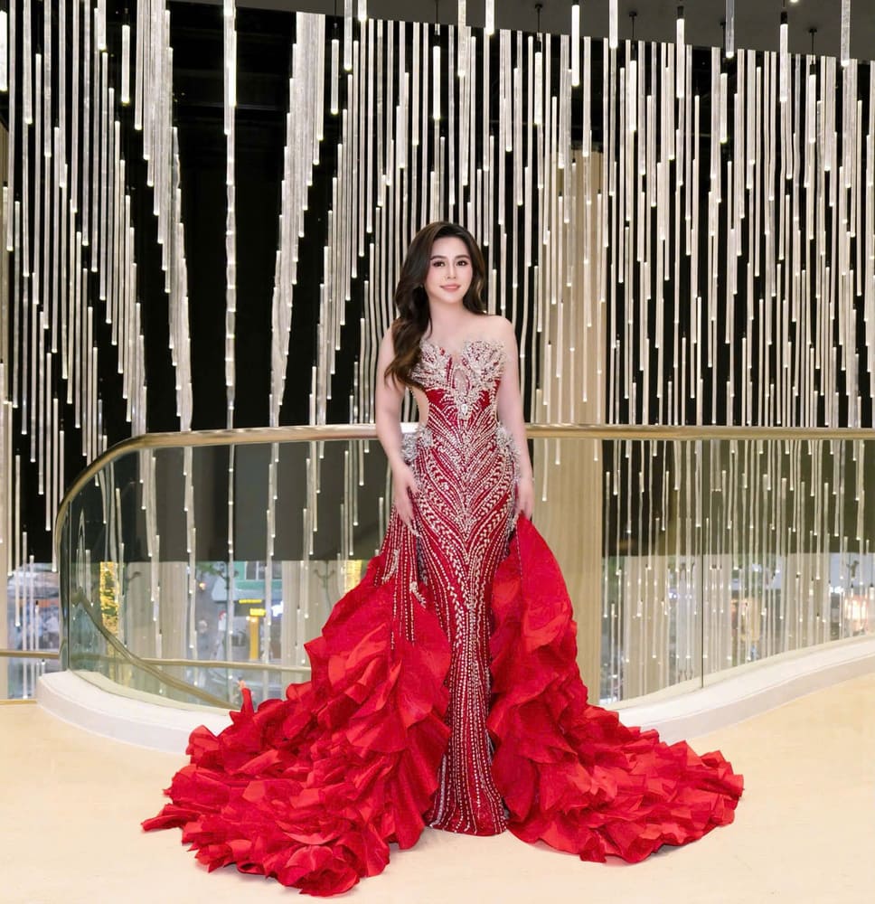 Hoa hậu Phan Kim Oanh