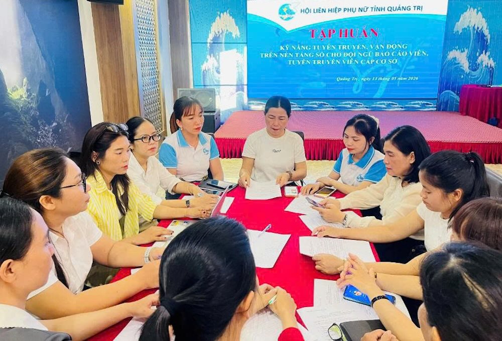 The Provincial Women's Union organizes training on propaganda and mobilization skills on digital platforms for grassroots-level reporters and propagandists. Photo: Quang Tri Women's Union