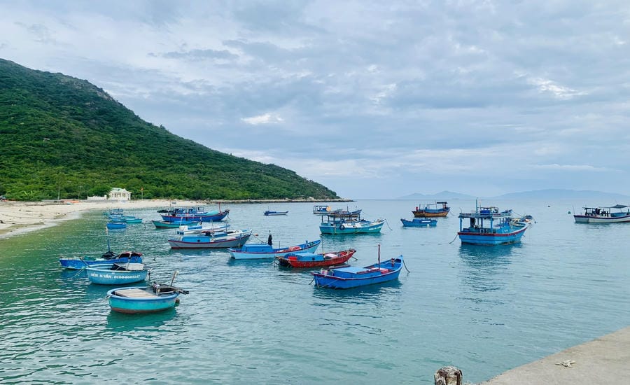 Cảnh đẹp yên bình của Vũng Rô. Ảnh: Kỳ Lâm