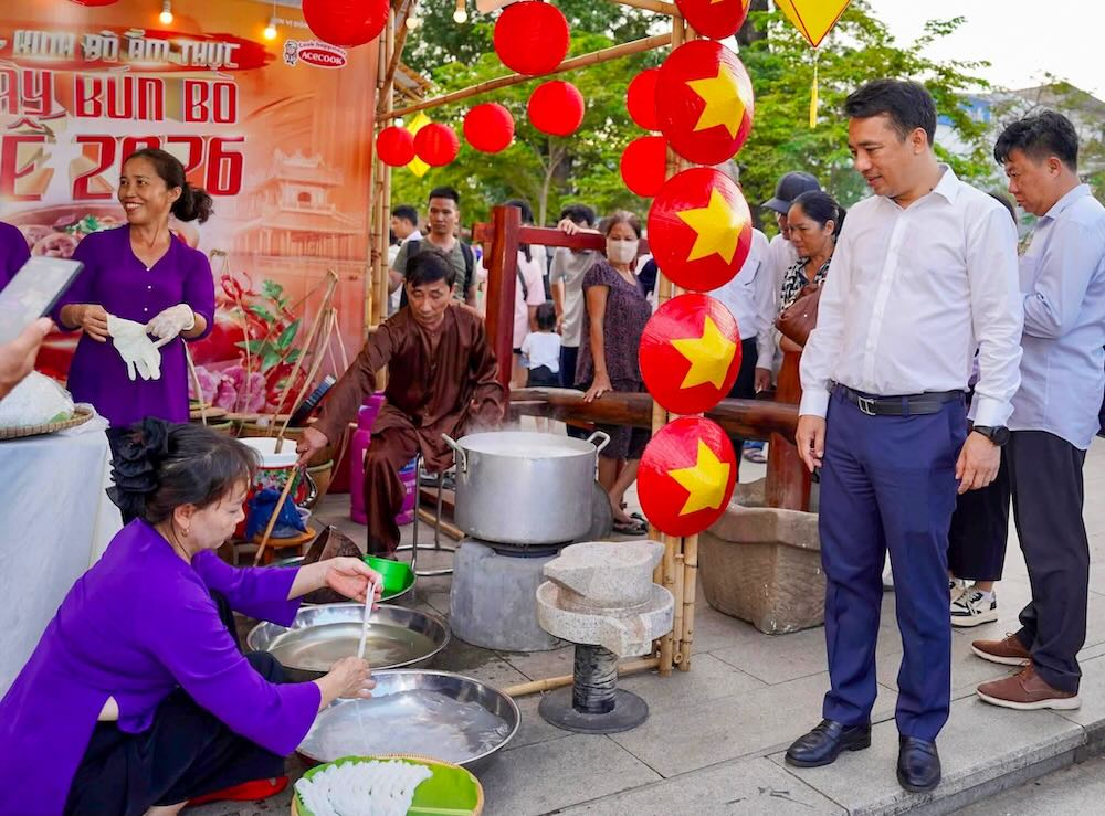Ông Trần Hữu Thùy Giang - Phó Chủ tịch UBND TP Huế tham dự chương trình. 