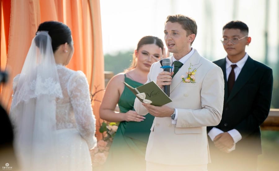 Wedding of couple Van (Vietnam) & Ethan (England) in Hanoi. Photo: TIFF