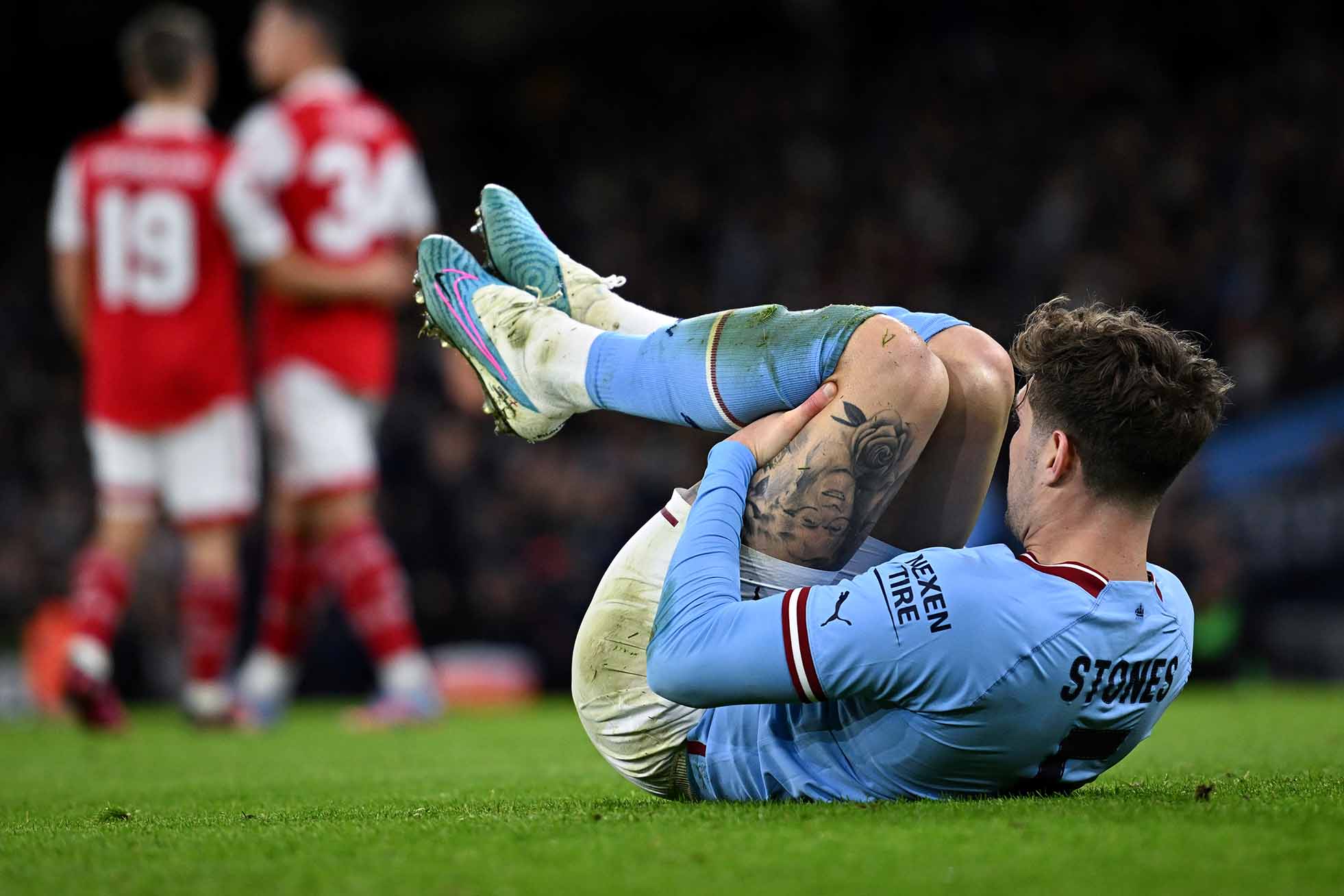 John Stones thích hợp để thay William Saliba nhưng lại có tiền sử chấn thương đáng e ngại. Ảnh: AFP
